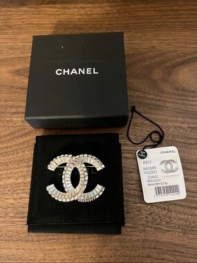 CHANEL Silver Crystal CC Logo Brooch